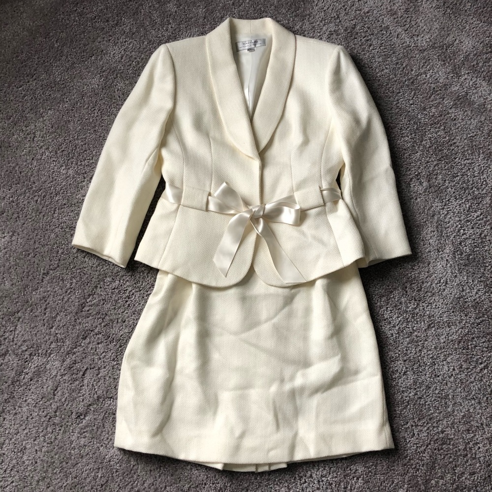 Tahari Cream Two Piece Suit